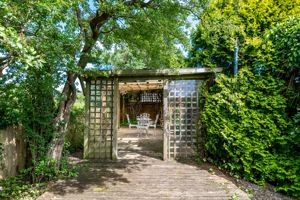 Photo 35- click for photo gallery